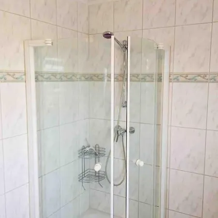 City Nahe Wohnung Mit Blick Ins Gruene Schwerin  Eksteriør billede